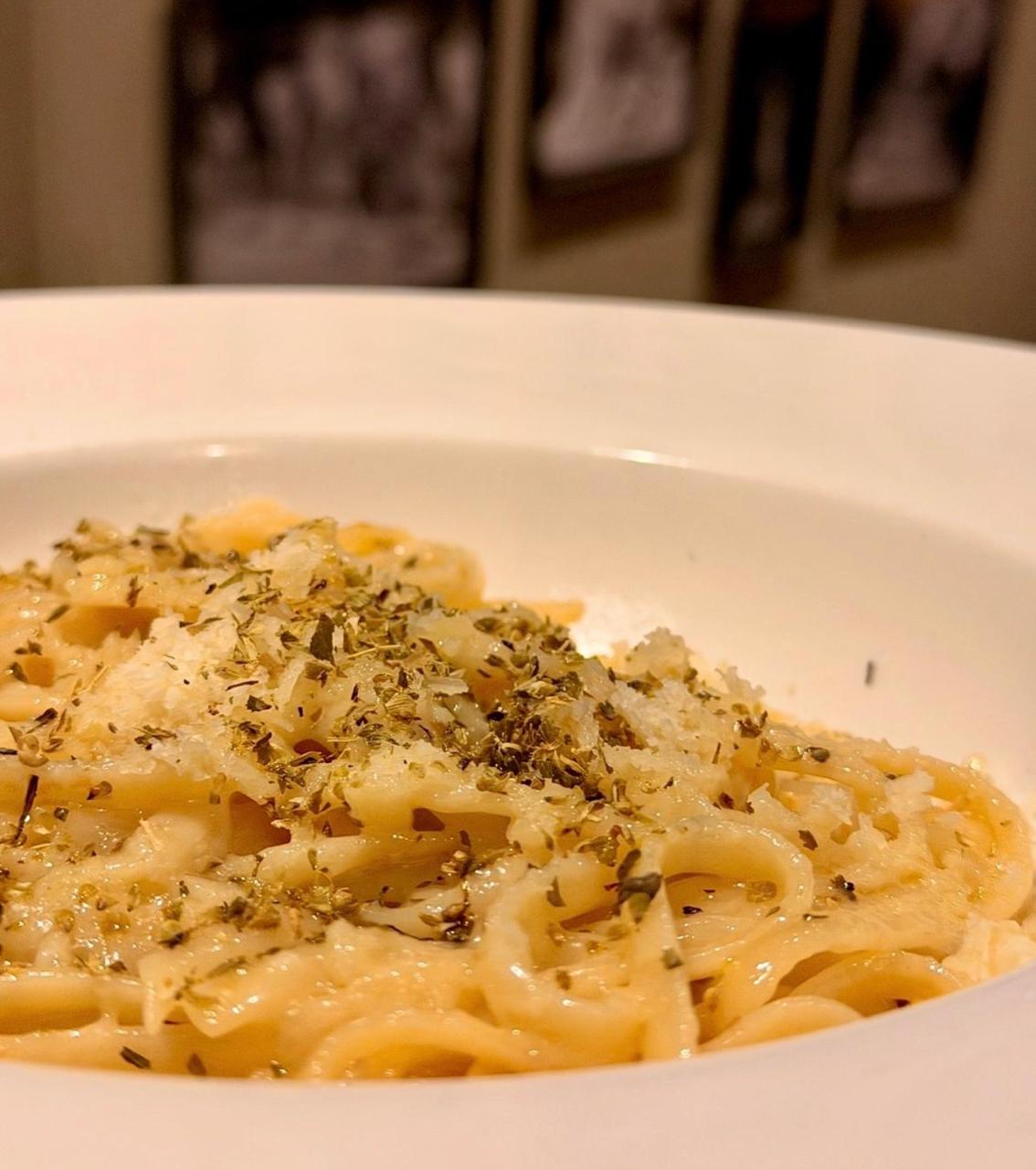 Creamy pasta with herbs and parmesan